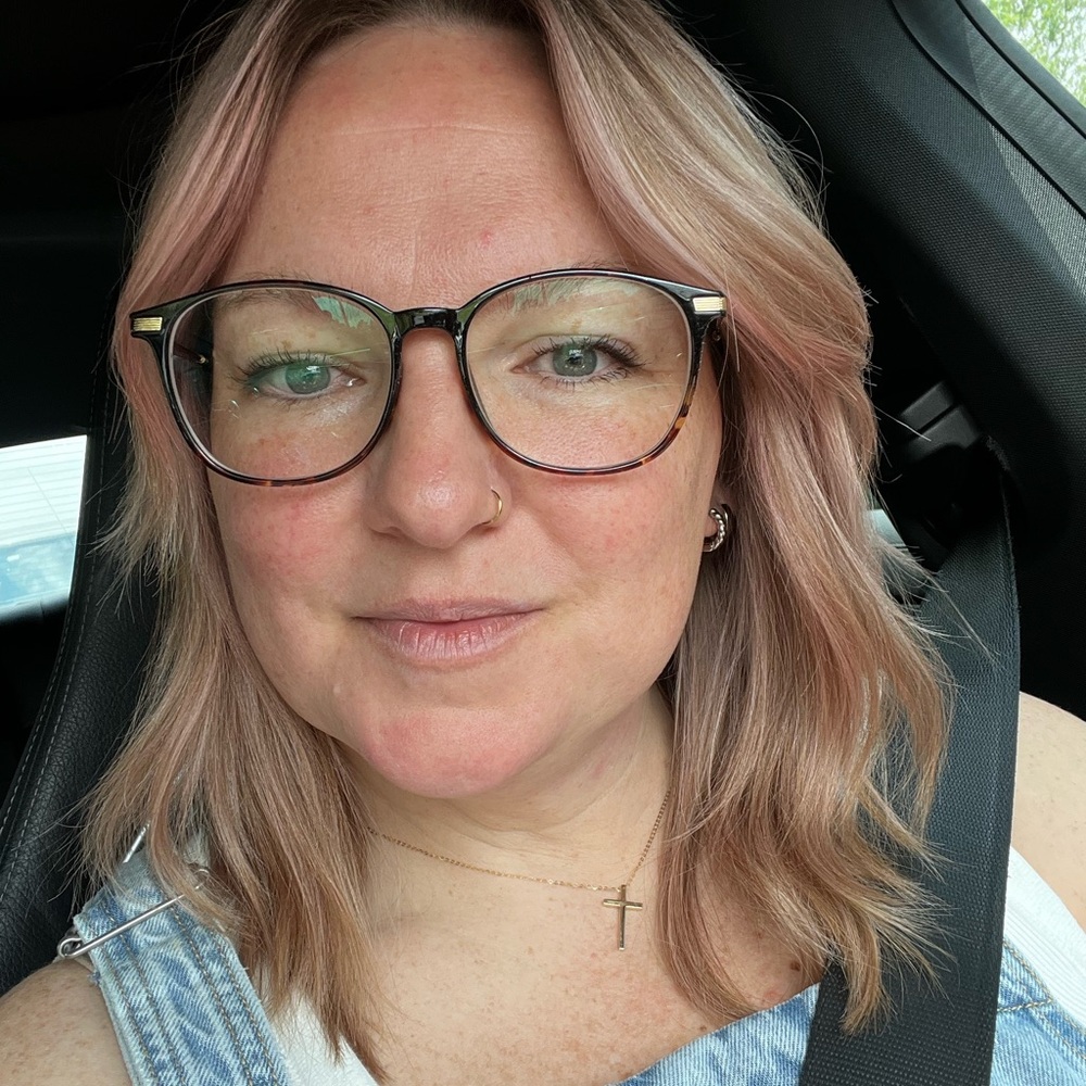 Meet your Posher, Jennifer